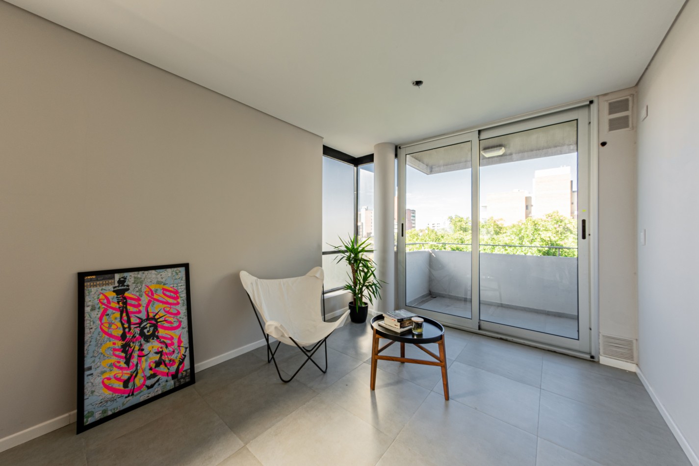Entrega inmediata. Venta 1 dormitorio amplio y de calidad.