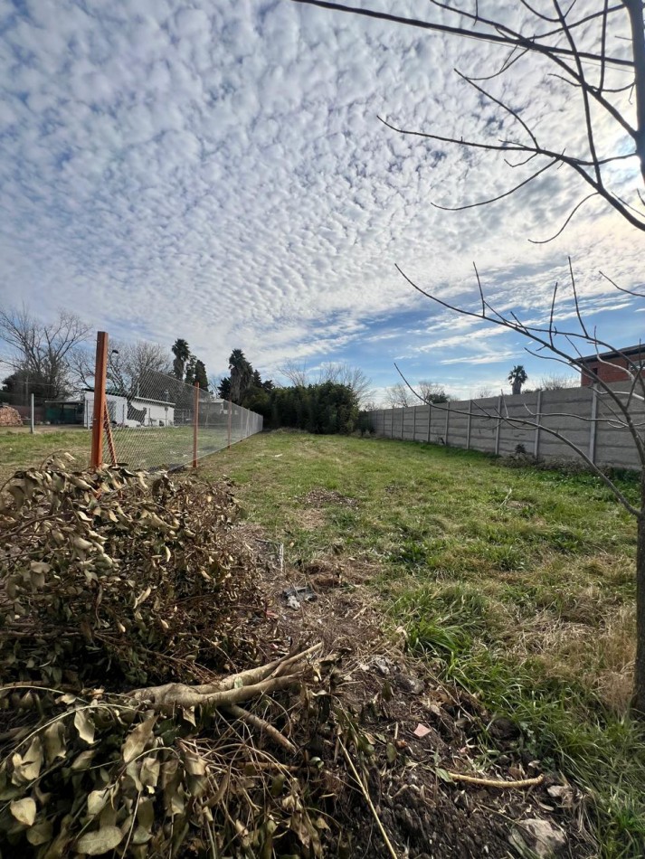 Terreno en Funes a la venta.