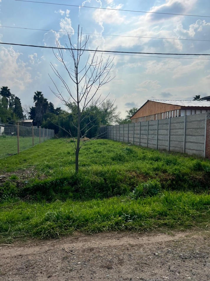 Terreno en Funes a la venta.