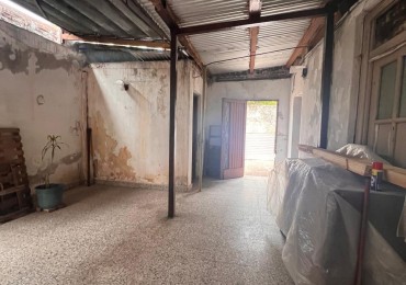 Casa de pasillo unica. Privacidad sin expensas!